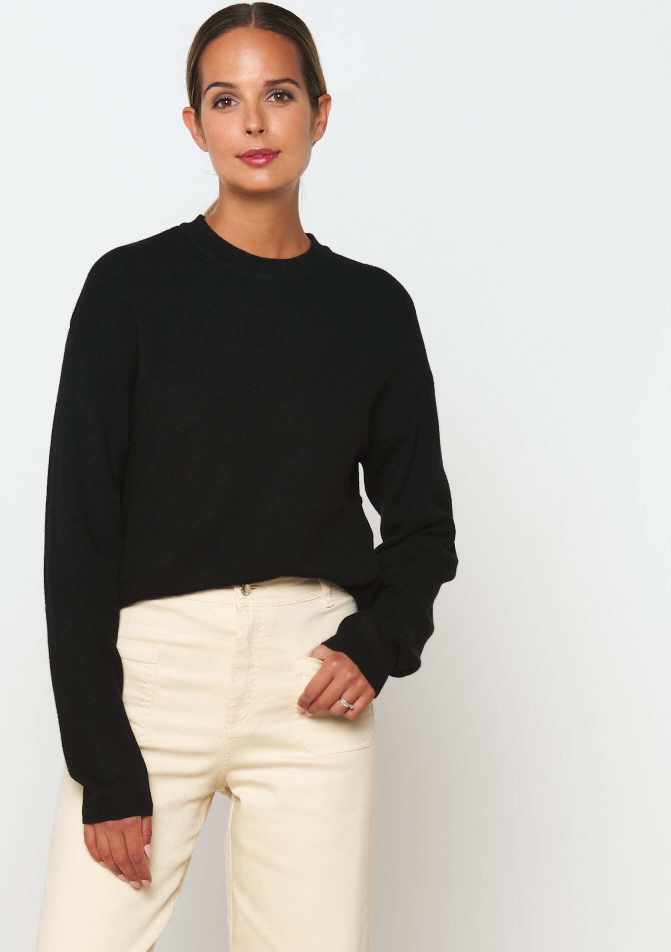 Pullover with round neck, , back