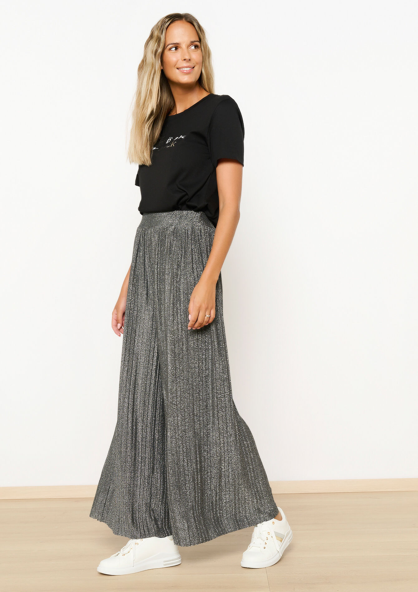 Wide pleated trousers, , back