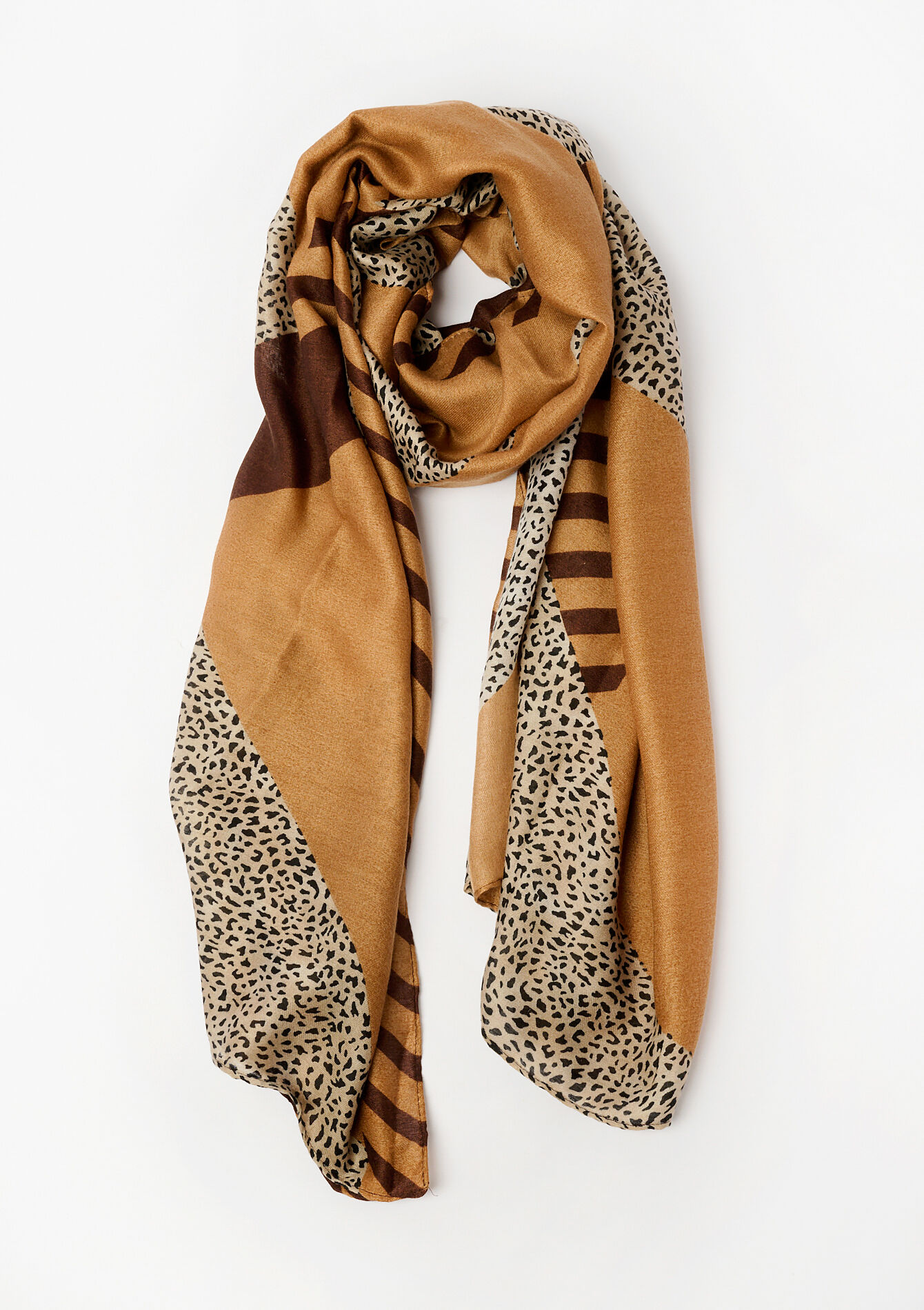 Scarf with leopard print, , detail_model