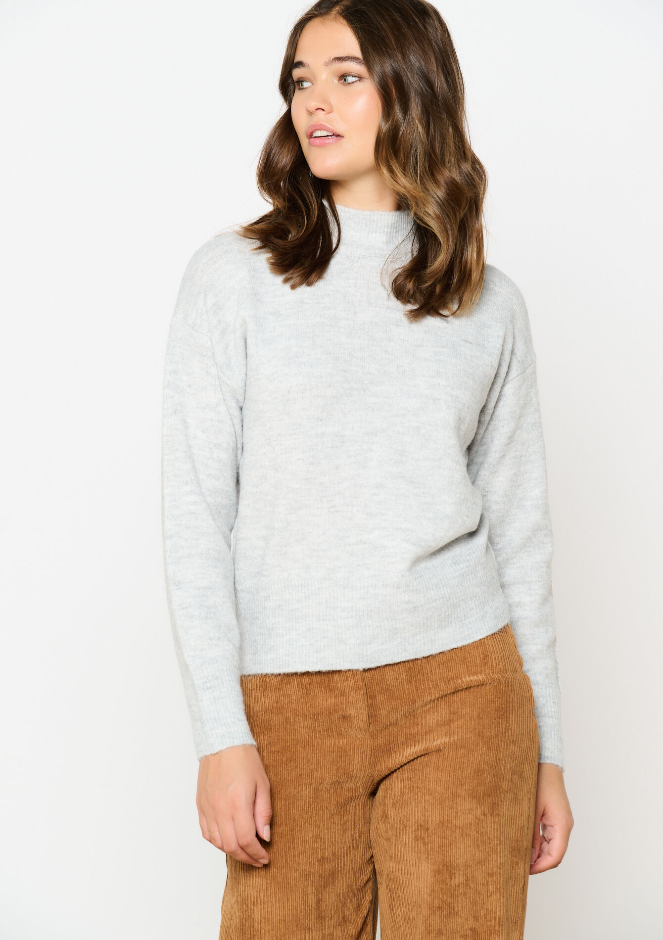 Basic pullover with round neck, , hi-res