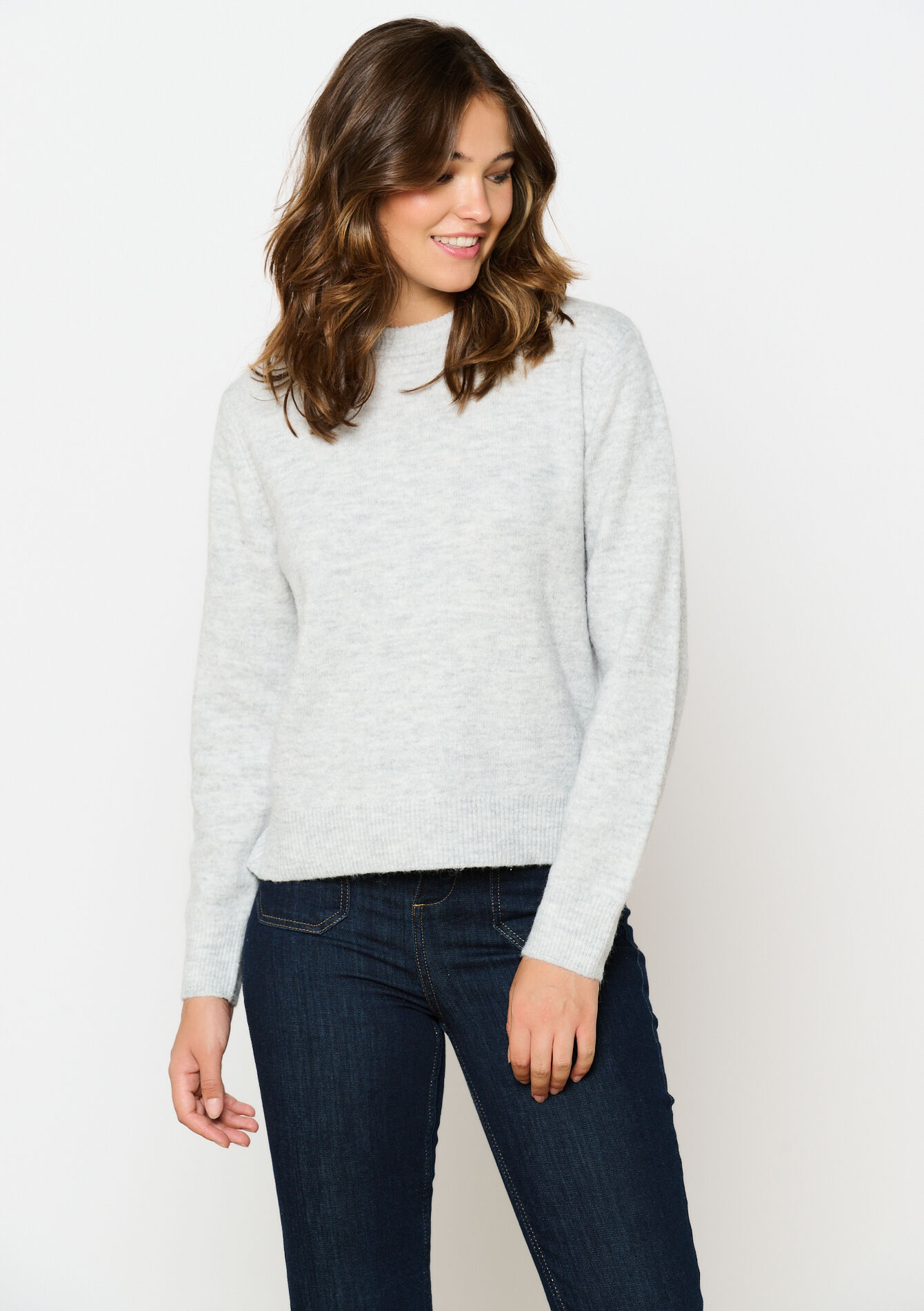 Basic pullover with round neck, , hi-res