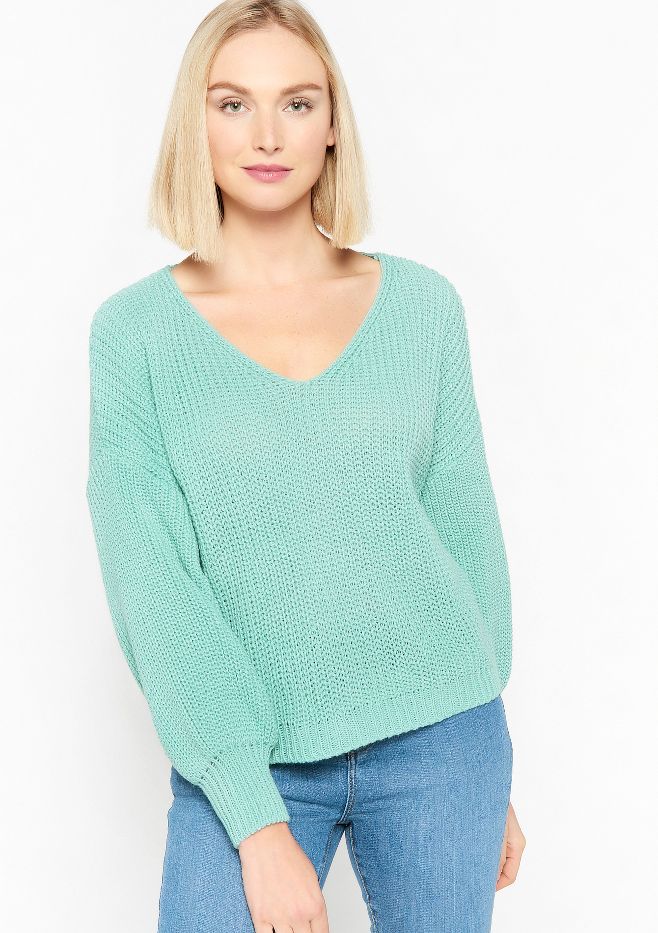 V-neck pullover - LolaLiza