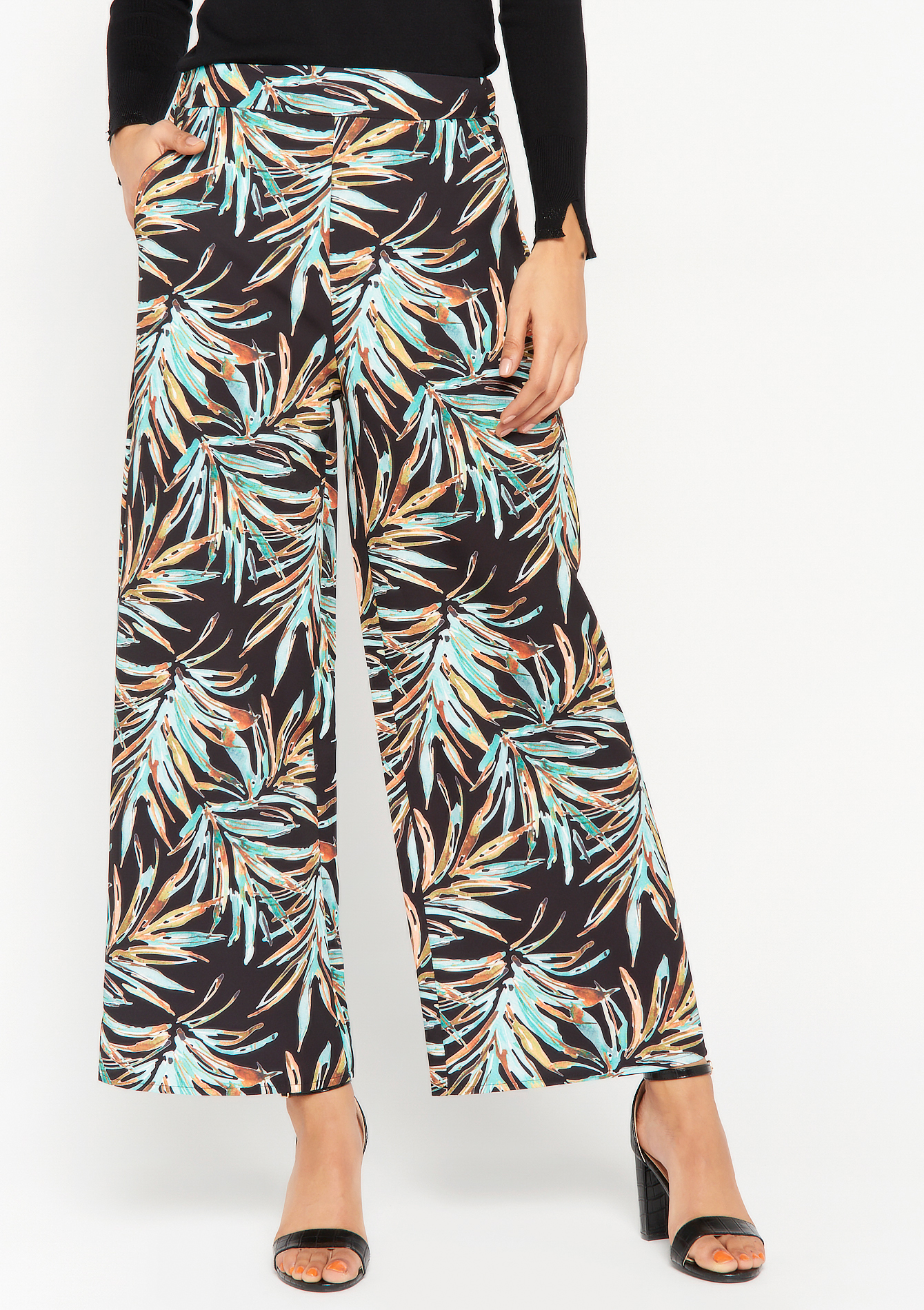 Wide trousers with tropical print - LolaLiza